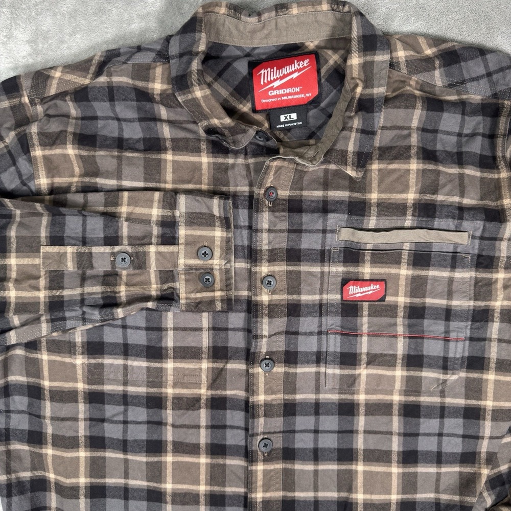 Milwaukee Shirt Men's XL Gridiron Heavyweight Flannel Embroidered Plaid Brown